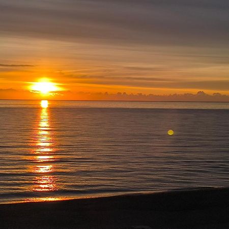 Appartement De Vacances - Splendide Vue Sur Mer, Parking Prive Le Barcarès Zewnętrze zdjęcie