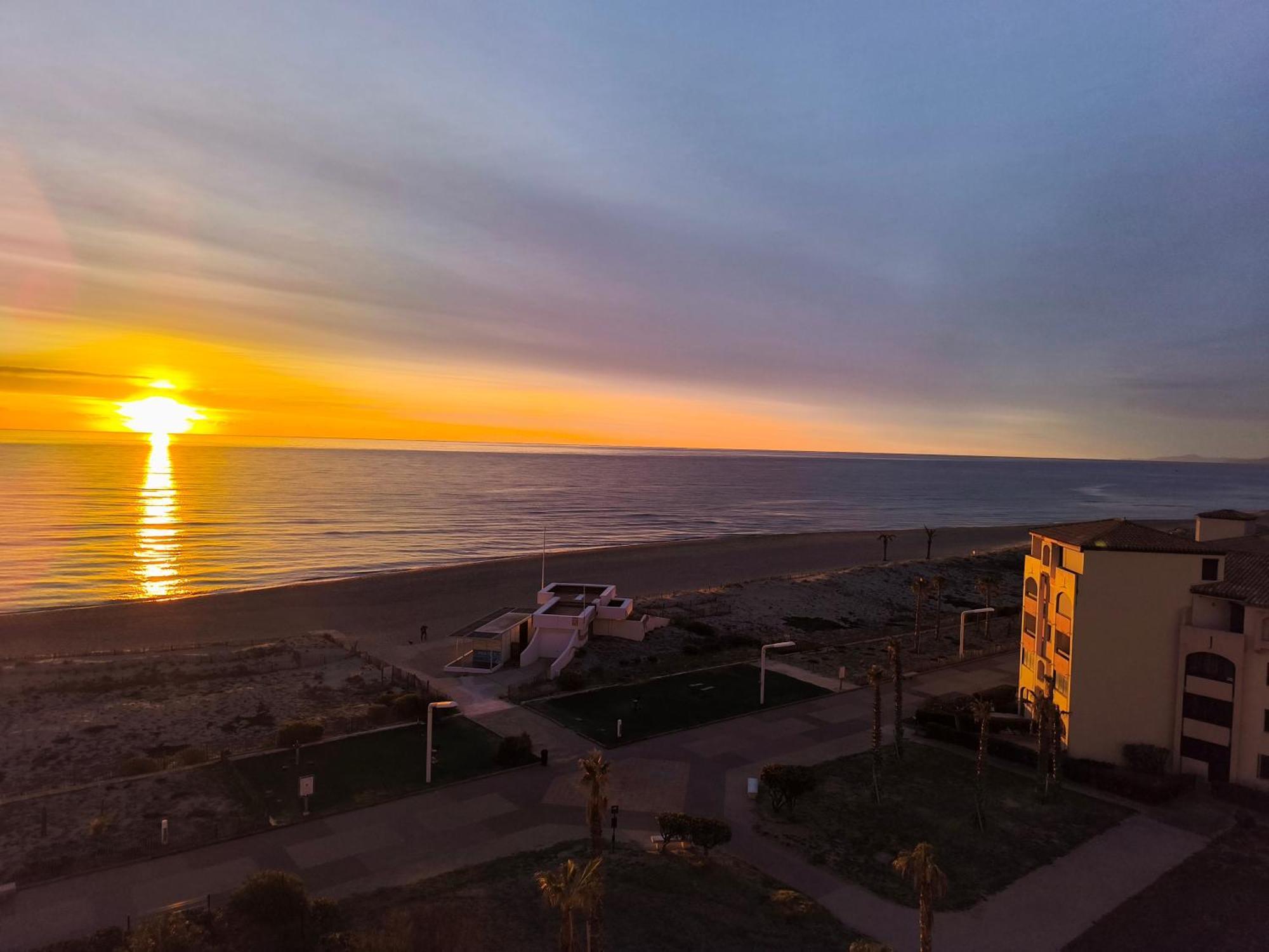 Appartement De Vacances - Splendide Vue Sur Mer, Parking Prive Le Barcarès Zewnętrze zdjęcie
